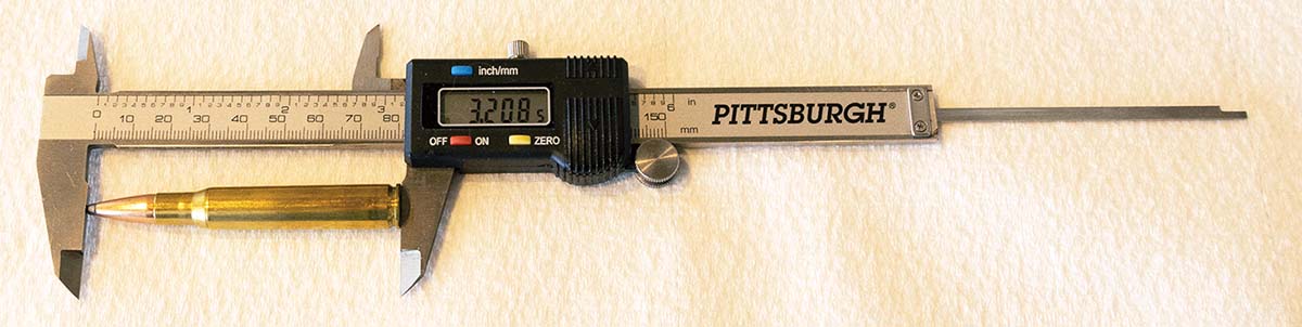 Measurement setup for cartridge overall length (COL).